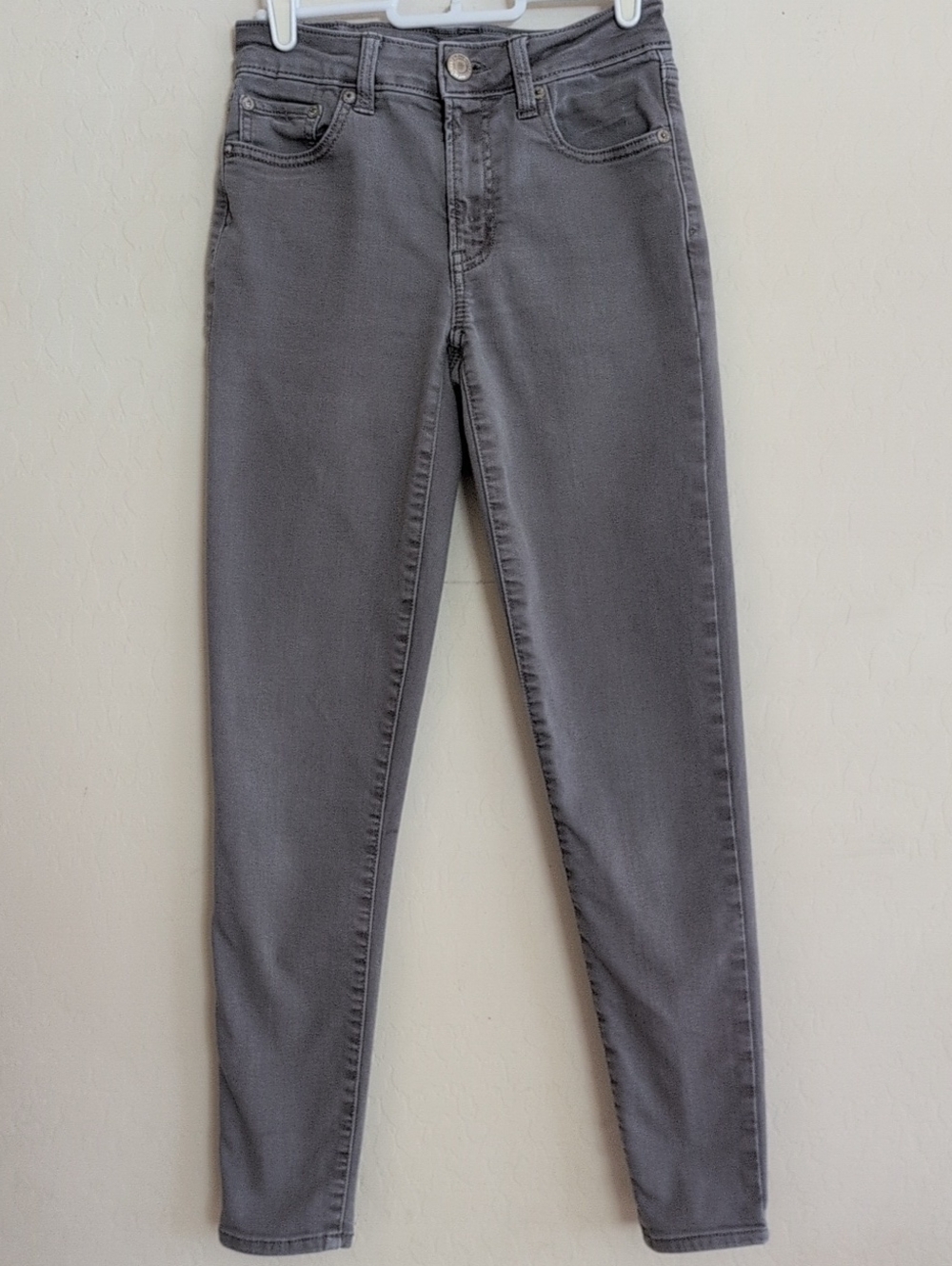 American Eagle Hi Rise Jegging High Waist Light Gray Skinny Jeans - Size 0